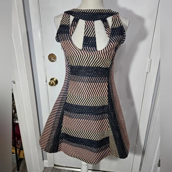 Skies Are Blue A Line Dress Multi Stripe Detail Sz Xs - Picture 4 of 13